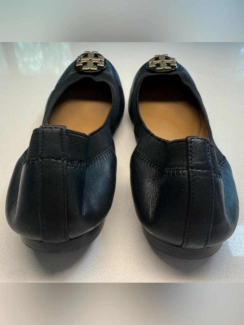 TORY BURCH Black Claire Elastic Ballet Flat with Gold Logo - Size 6.5
